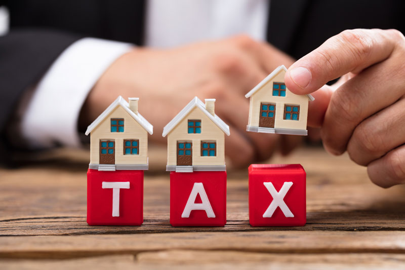Các thuế, phí người mua và người bán phải biết khi giao dịch mua bán nhà đất